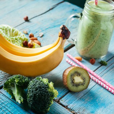 Taze sağlıklı güler yüzlü