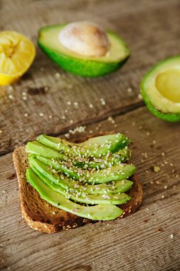 Lezzetli avokado tost