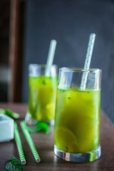 Tè freddo alla menta Matcha — Foto Stock