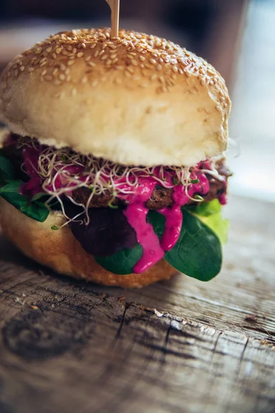 Veggie hamburguesa que se hace —  Fotos de Stock