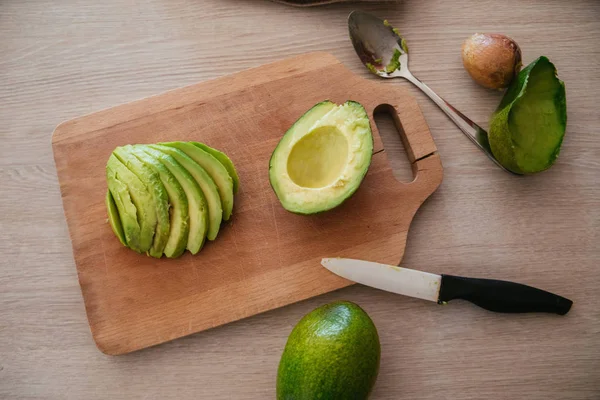 Avokado kesilmiş