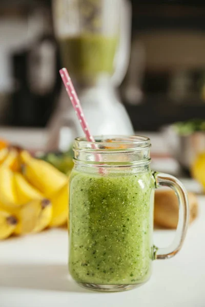 Smoothie Hijau Dalam A Jar — Stok Foto