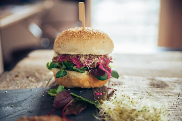 Veggie hamburguesa que se hace —  Fotos de Stock