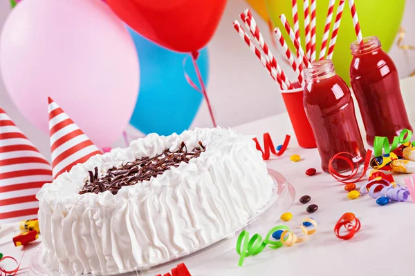 Doğum günü partisi pastası — Stok fotoğraf