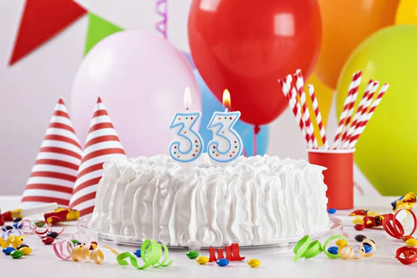 33 Ans Images Libres De Droit Photos De 33 Ans Depositphotos