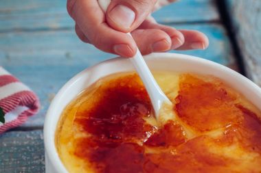 Creme Brulee mavi oyun tahtası