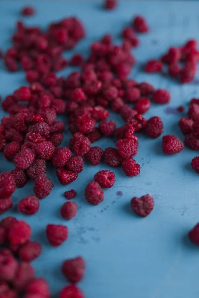 Frische Himbeeren — Stockfoto