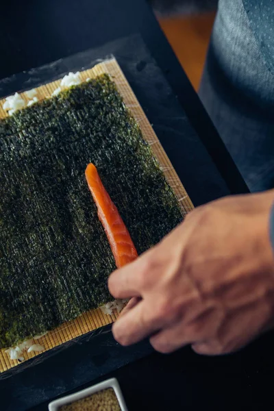 Sushi na talíři — Stock fotografie