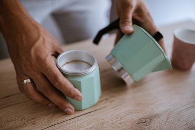 Moka tencereye kahve yapma