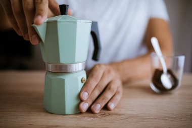 Moka Pot kapanış