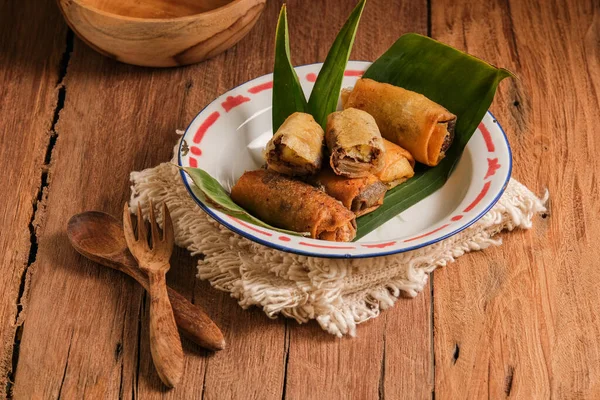 Piscok Atau Coklat Pisang Makanan Ringan Tradisional Dari Indonesia Terbuat — Stok Foto