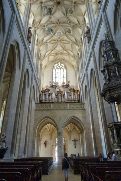 Interior de la iglesia de Santa Bárbara, Kutna Hora, República Checa — Foto de Stock