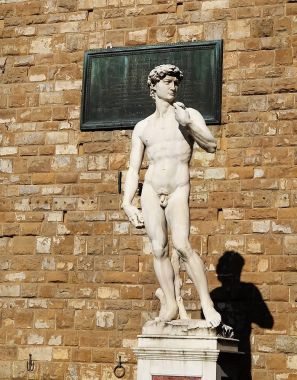 David Michelangelo Palazzo Vecchio, Florence önünde kopyasını