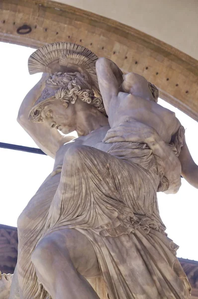 Polyxena znásilnění v Loggia dei Lanzi, například náměstí Signoria — Stock fotografie