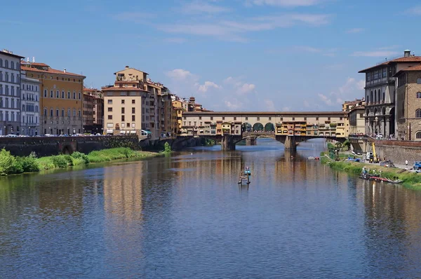 Ponte Vecchio seen from Ponte alle Grazie, Florence — Stock Photo, Image