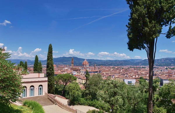 Utsikten över Florens från Bardini trädgård — Stockfoto