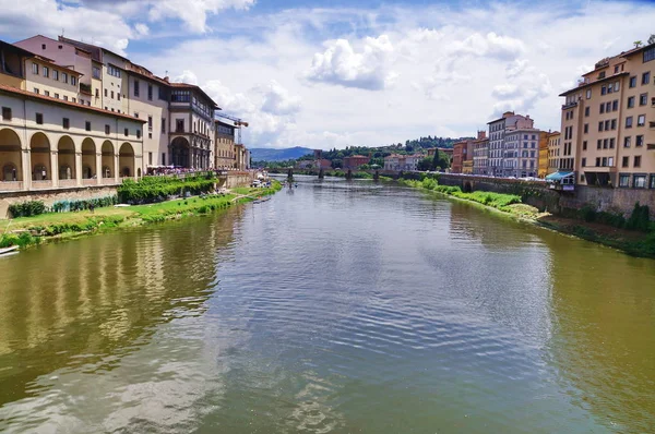O rio Arno em Florença — Fotografia de Stock