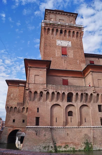 Detalj av Este slott, Ferrara — Stockfoto