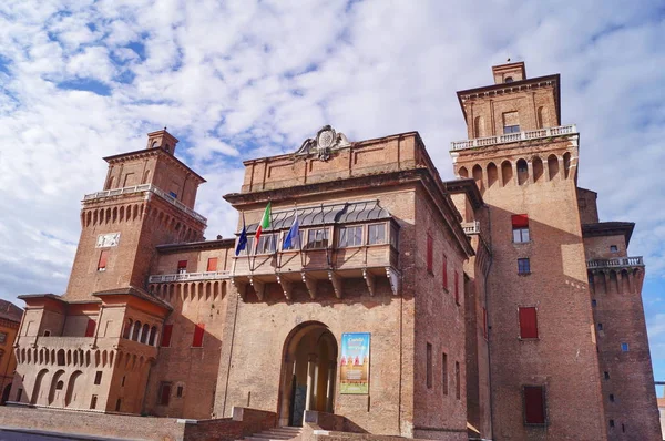 Detalle del castillo Este, Ferrara — Foto de Stock