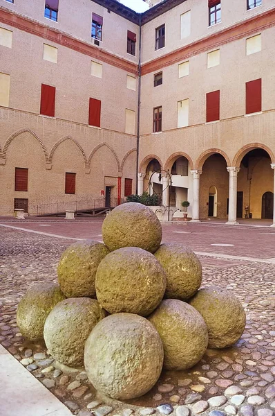 Nádvoří hradu Este Ferrara — Stock fotografie