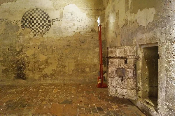 Prisión en las mazmorras del Castillo de Estense en Ferrara — Foto de Stock