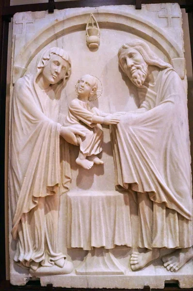Ősi megkönnyebbülés a Cathedral Ferrara museum — Stock Fotó