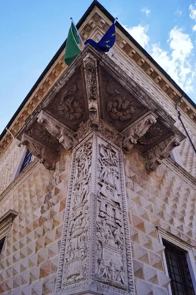 Detail diamanty paláce, Ferrara — Stock fotografie