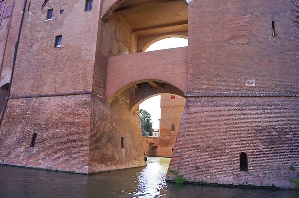 Detalle del castillo Este, Ferrara — Foto de Stock