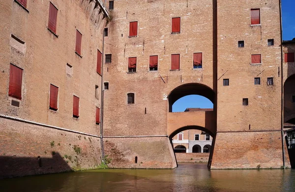 Detalle del castillo Este, Ferrara — Foto de Stock