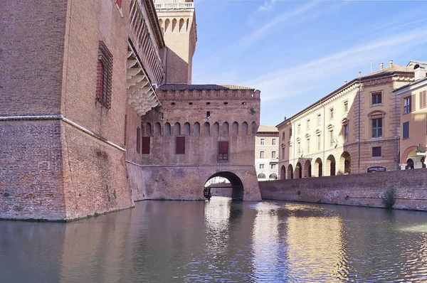 Detalle del castillo Este, Ferrara — Foto de Stock