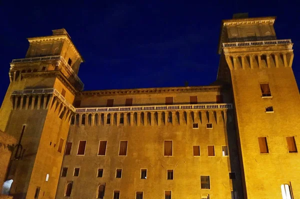 Este κάστρο το βράδυ, Φεράρα — Φωτογραφία Αρχείου