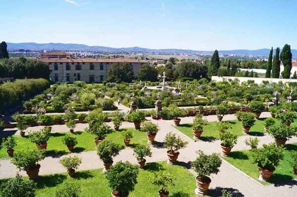 Royal Villa Castello İtalyan Bahçe