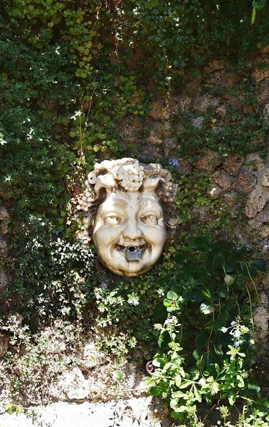 Fontana nel parco di Villa Petraia — Foto Stock