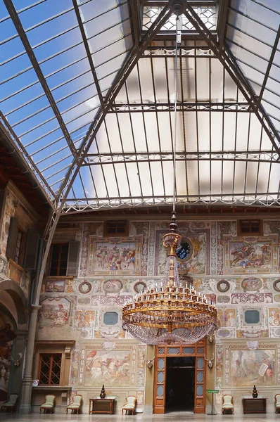 Nádvoří pokryté freskami villa Petraia — Stock fotografie