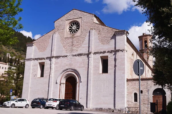 Facade of Saint Francis church, Gubbio — Stock Photo, Image