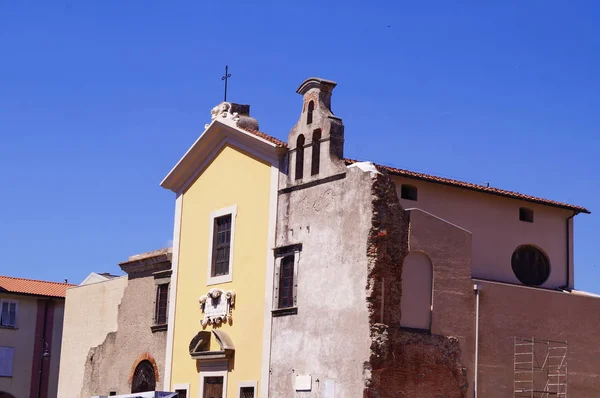 Kirche der Aufnahme der Jungfrau Maria und des Hl. Josef. livorno — Stockfoto