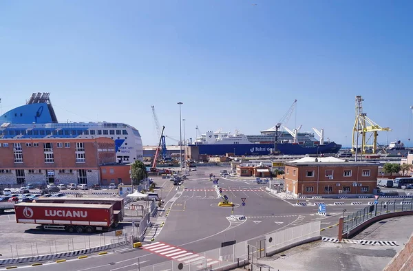 Port of Livorno — Stock Photo, Image