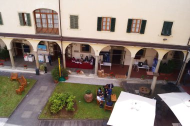 Floransa, İtalya, 2016 1 Haziran, St John Calza avlunun