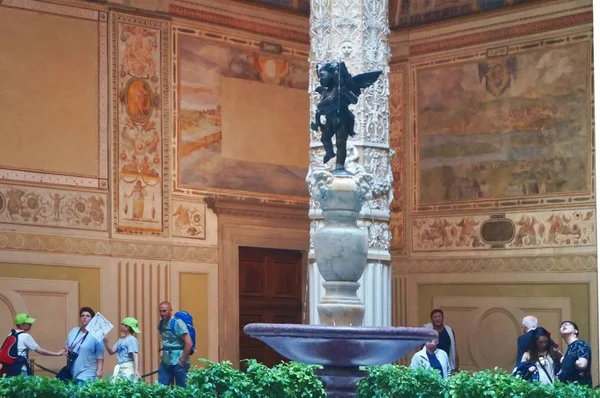 Florencie Itálie 2016 Červen První Nádvoří Michelozza Palazzo Vecchio — Stock fotografie