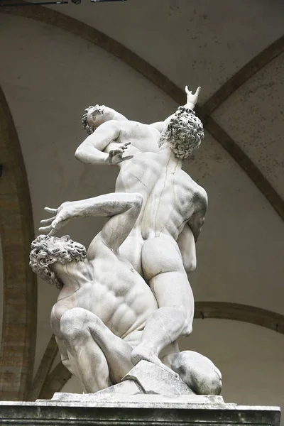 Lo stupro delle Sabine, Loggia dei Lanzi, Firenze — Foto Stock