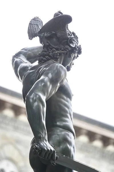 Perseus v Loggia dei Lanzi, náměstí Signoria, Florencie — Stock fotografie