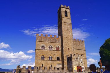 Conti Guidi castle, Poppi, Tuscany, Italy clipart