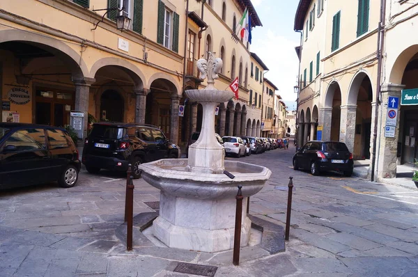 Οδός Cavour Στην Παλιά Πόλη Poppi Τοσκάνη Ιταλία — Φωτογραφία Αρχείου