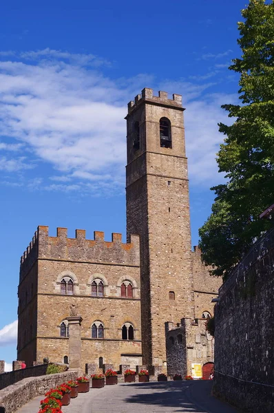 Conti Guidi Castle Poppi Tuscany Italy — Stock Photo, Image
