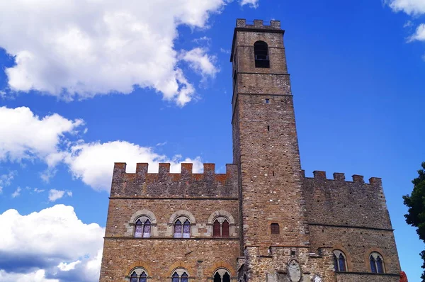 Conti Guidi Slott Poppi Toscana Italien — Stockfoto