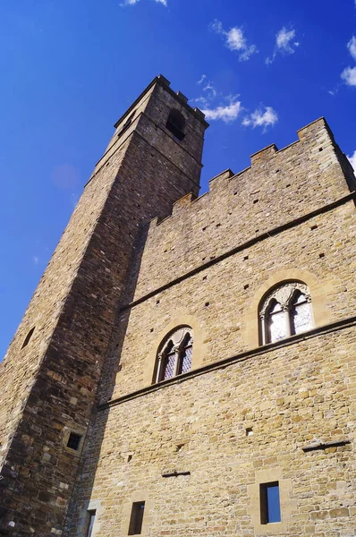 Замок Конті Гуїді Поппі Тоскана Італія — стокове фото