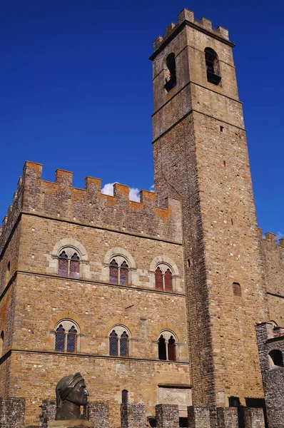 Castillo Conti Guidi Poppi Toscana Italia —  Fotos de Stock