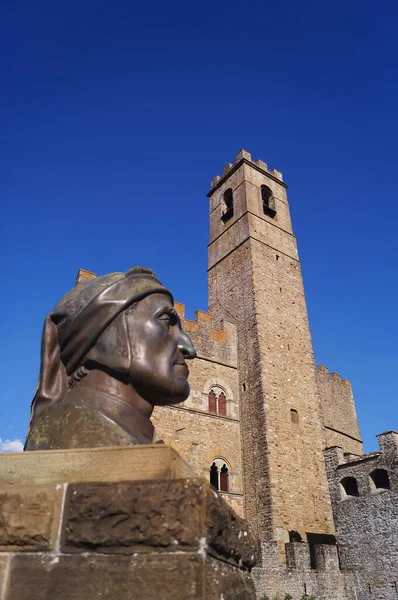 Bust Dante Alighieri Front Castle Conti Guidi Poppi Tuscany Italy — Stock Photo, Image