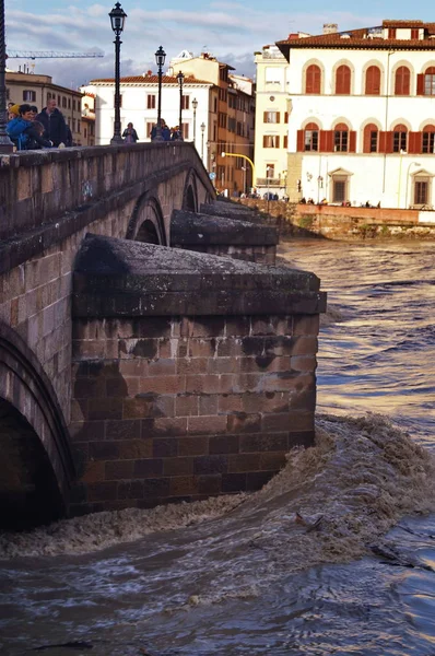 Rivière Gonflée Arno Florence Italie — Photo