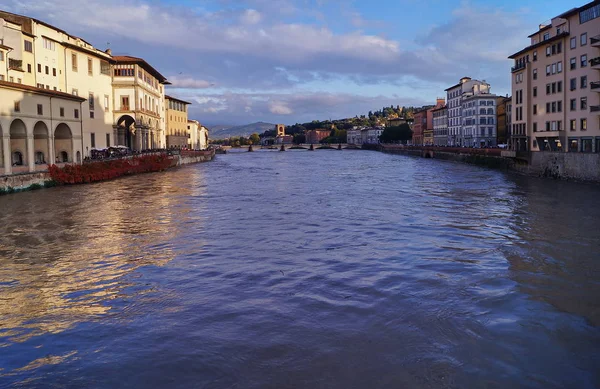 Opuchlá Řeka Arno Florencii Itálie — Stock fotografie